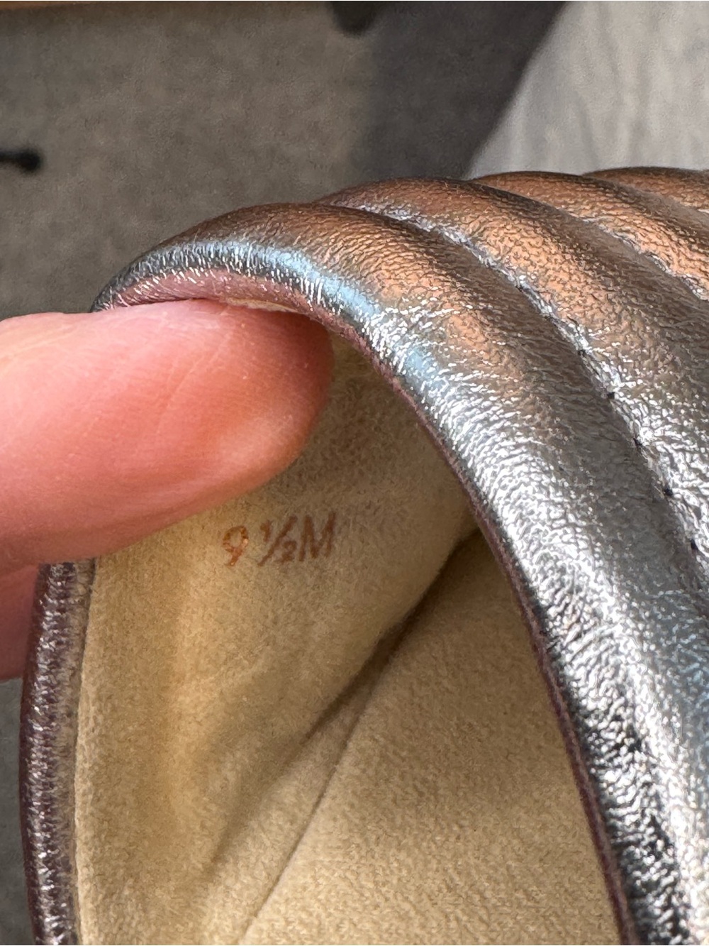 Vaneli Silver Metallic Ribbed Slip-On Slides - Picture 8 of 8